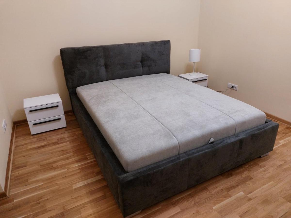 Jez Lägenhet Belgrad Exteriör bild