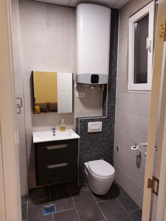 Jez Lägenhet Belgrad Exteriör bild